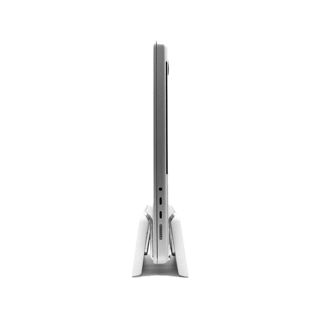 Supporto Verticale Per Laptop In Legno Bianco - Raico Regolabile Con Fodera In Lana Merino